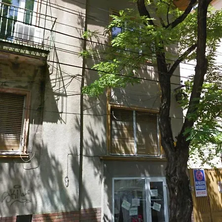 Old Fortress Exceptional Place Cosmanu 公寓 *