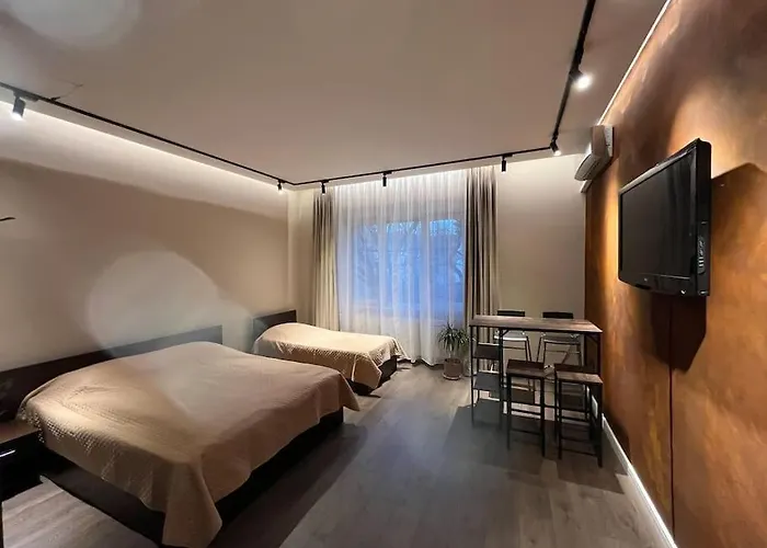 Old Fortress Exceptional Place Cosmanu 公寓